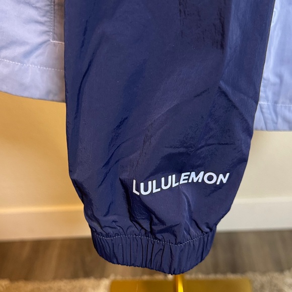 NWOT Lululemon Evergreen Anorak Jacket Night Sea/Blue Nile/Lavender size 14 - Picture 5 of 16